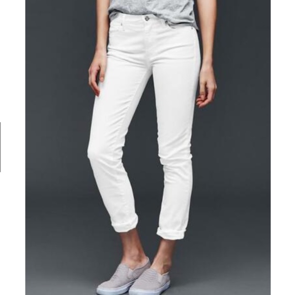 GAP Denim - White Gap Denim Best Girlfriend Jeans - New With Tags - Size 27